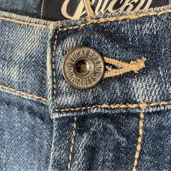 Lucky Brand NWT Summer Sweet Women’s Denim Distressed Cropped Jeans. Size 6 (28) - Picture 3 of 9